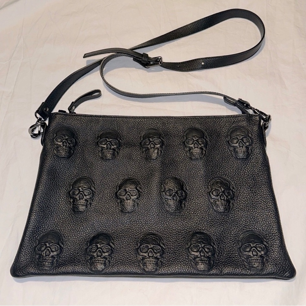 IOpelle Italia BLK Leather Multi Skull Crossbody With Detachable Strap & Dust Bg - Picture 1 of 17